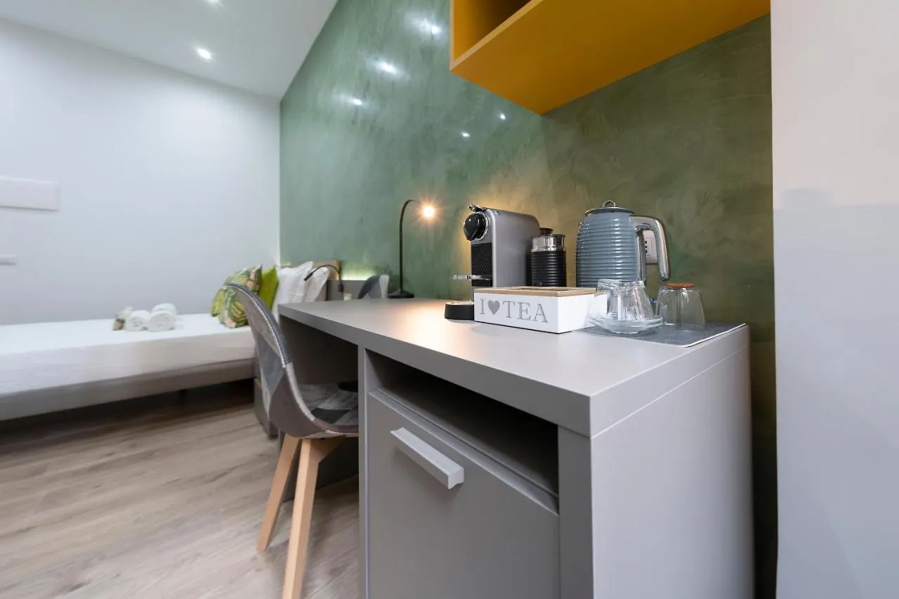 Bed & Breakfast Catone Luxury Rooms Rome