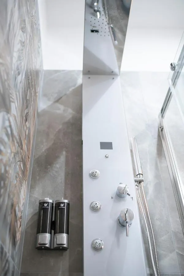 Bed & Breakfast Catone Luxury Rooms Rome