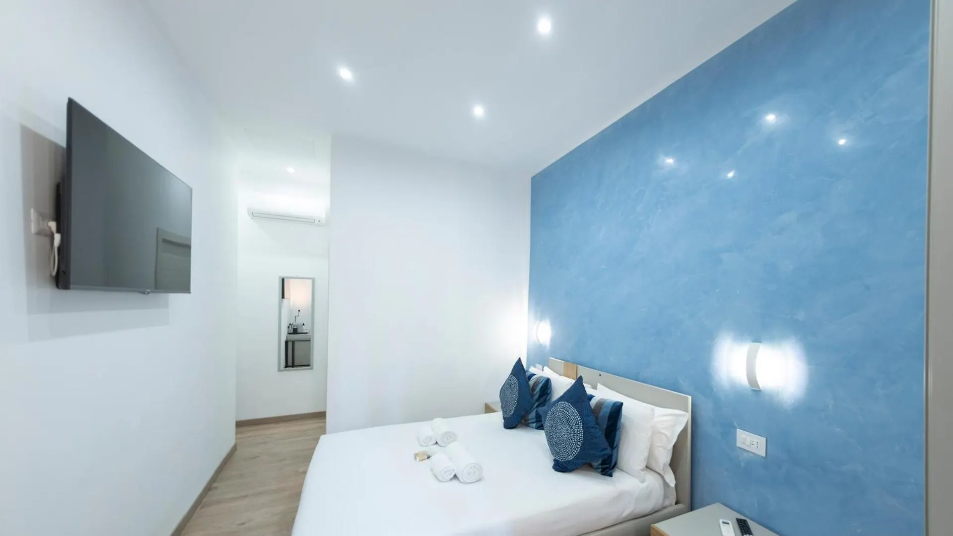 Catone Luxury Rooms Rome 0*,  Italy