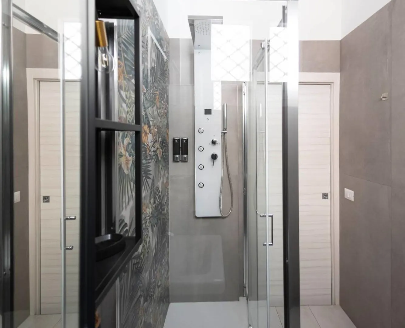 Bed & Breakfast Catone Luxury Rooms Rome Italy