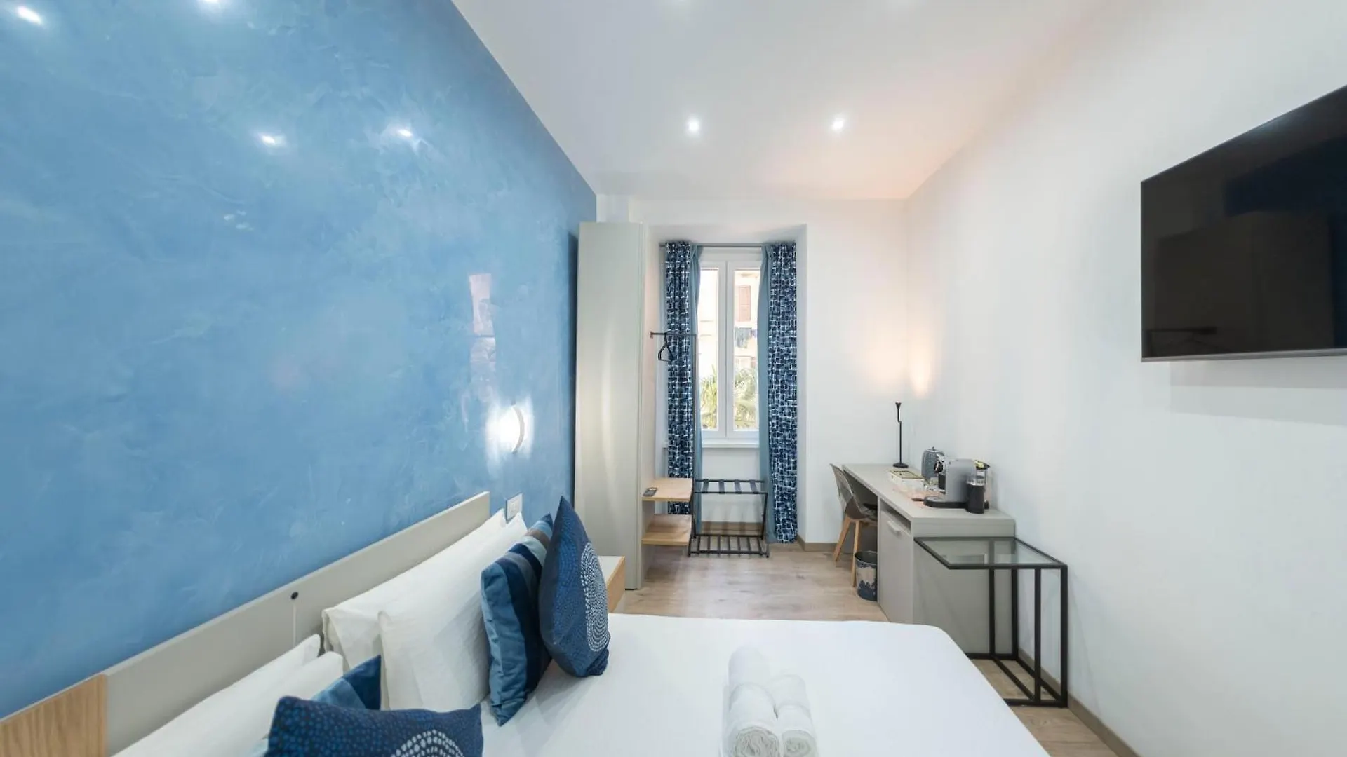 Catone Luxury Rooms Rome 0*,